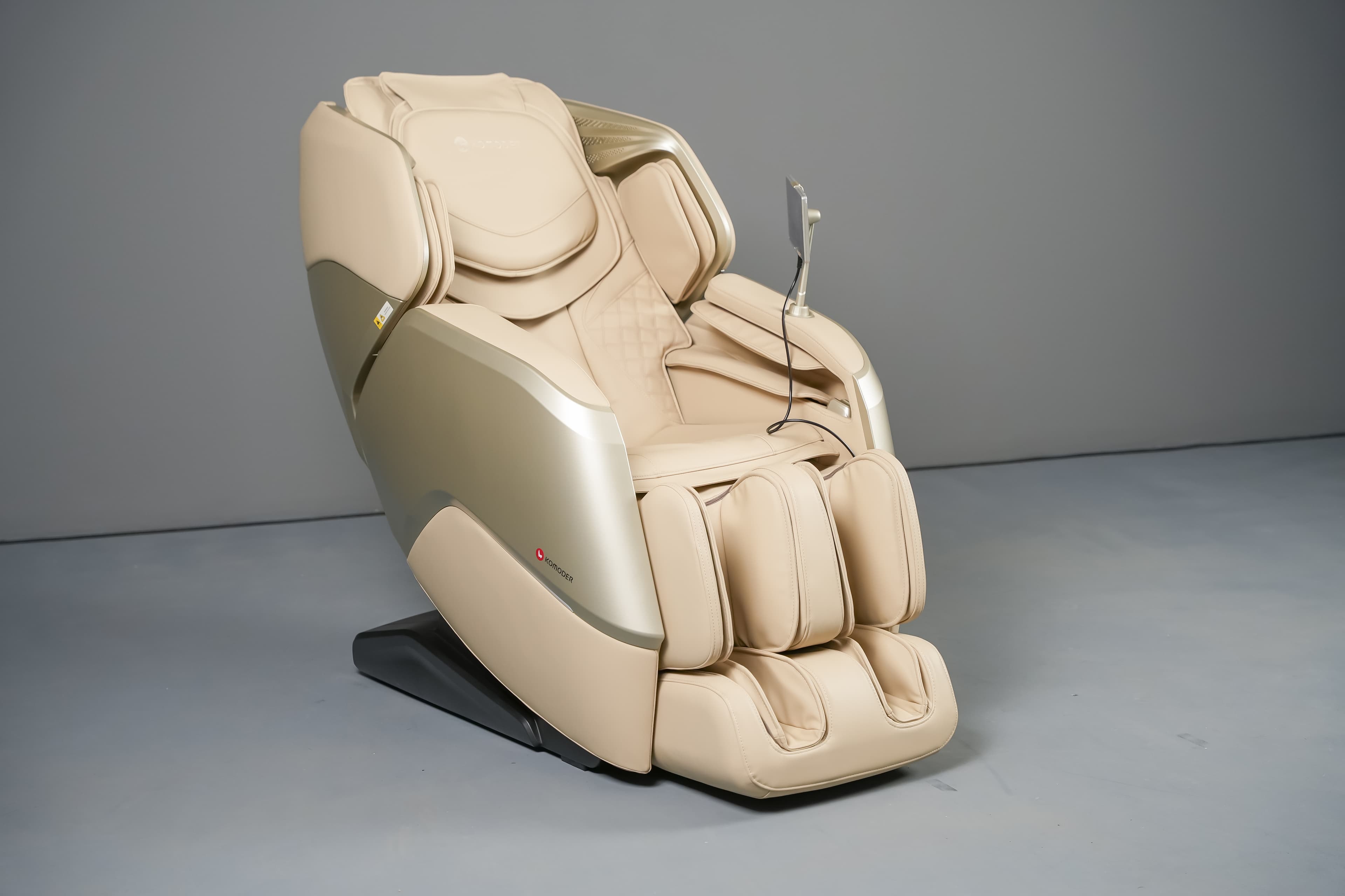 NOVA DUO 4D beige colour resealed massage chair
